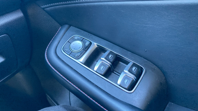 MG Hs 1.5 T-GDI Excite 5dr Petrol Hatchback